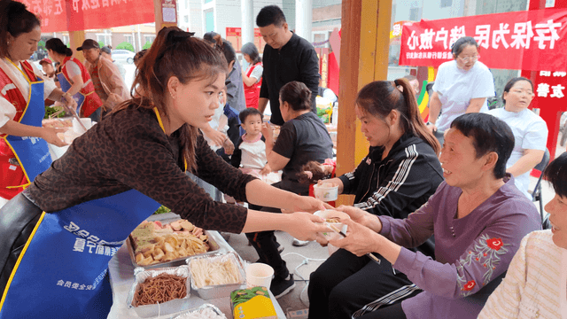 宁夏银川市兴庆区银古路街道宝南社区“左邻右舍一家亲”主题活动