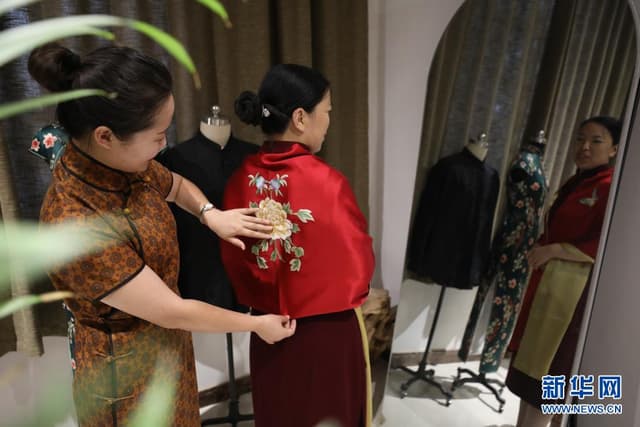 河北隆尧:非遗京绣绣出增收致富路