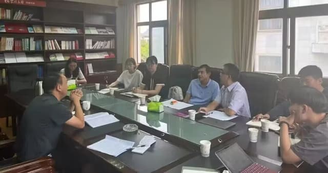 安徽财经大学实践队赴蚌埠冯嘴村:探花鼓灯非遗魅力,助乡村振兴焕文化活力